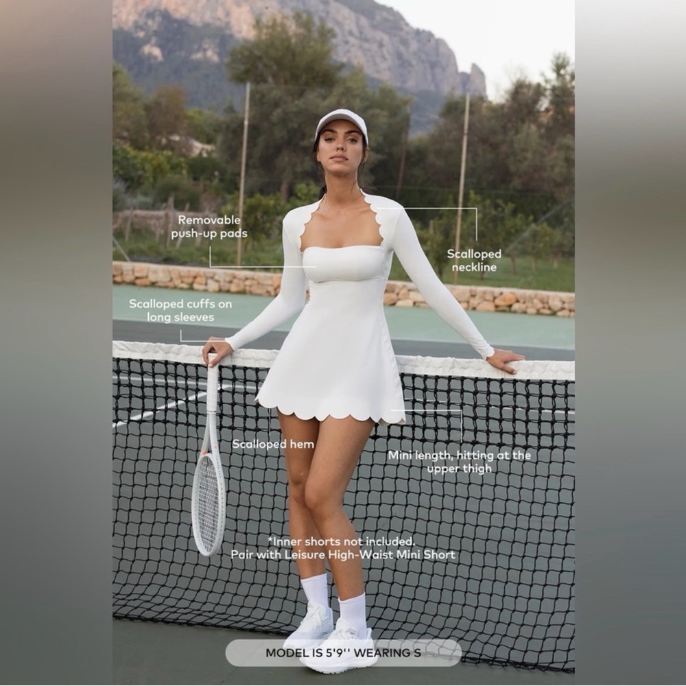 NWOT Enchanting Scallop A-Line
Dress activewear - Picture 2 of 3